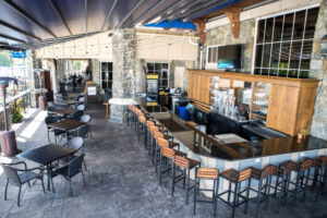 outdoor bars near me